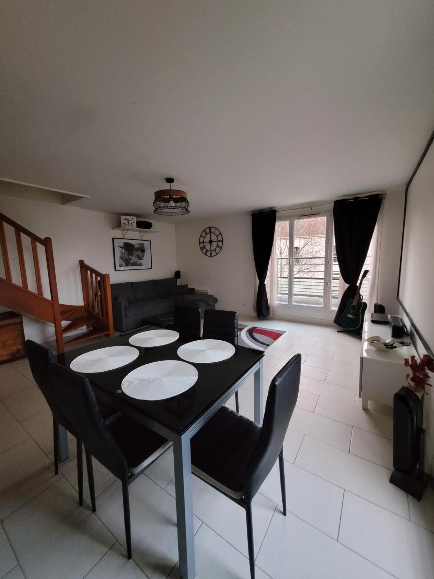Duplex Proche Disney Avec Ecran Cinema Chessy (Seine-et-Marne) Exterior foto